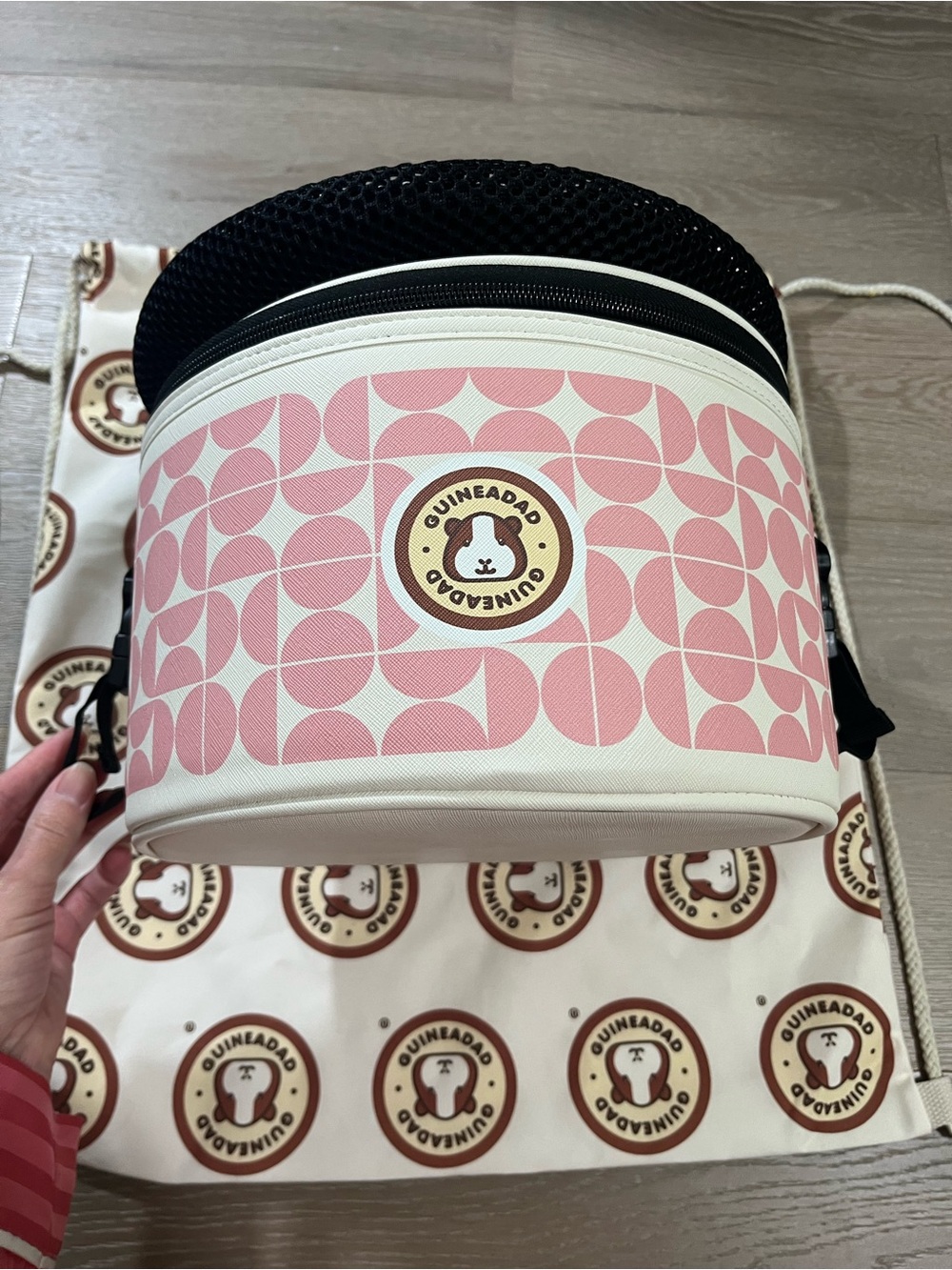 GuineaDad Travel Tower Guinea Pig Carrier Peach Pie Pink